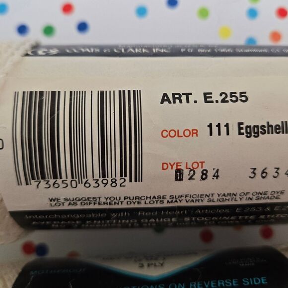VINTAGE RED HEART WINTUK POMPADOUR YARN EGGSHELL - Picture 5 of 9